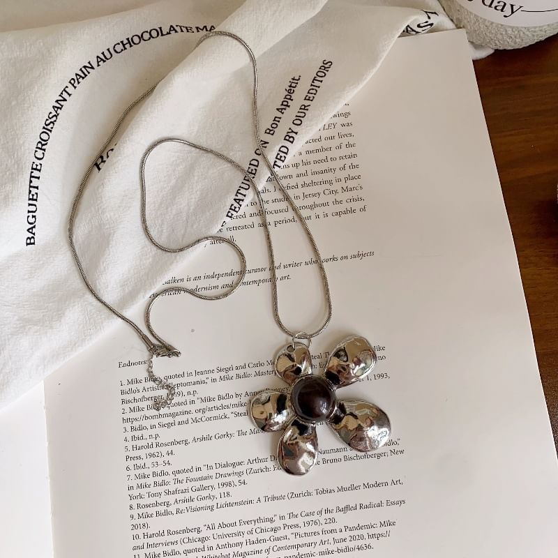 Snake Statement Chain Pendant Necklace Flower