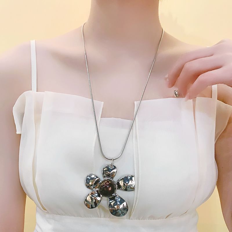 Snake Statement Chain Pendant Necklace Flower