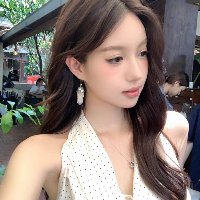 Hook Disc Shell Dangle Earring