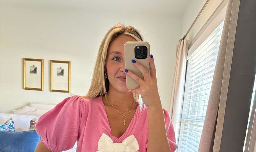 Tone V-Neck Two Knit Puff-Sleeve Crop Accent Bow Top