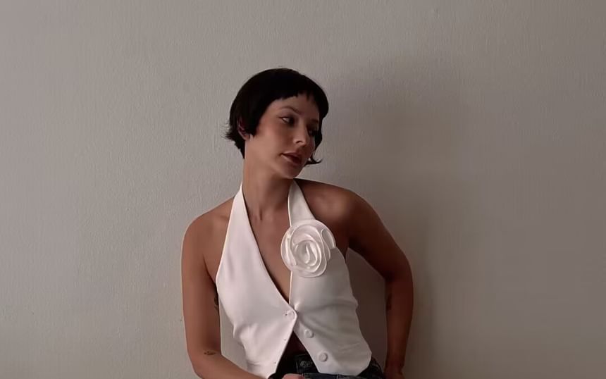 Back Single-Breasted Crop Plain Accent Vest V-Neck Flower Open Halter