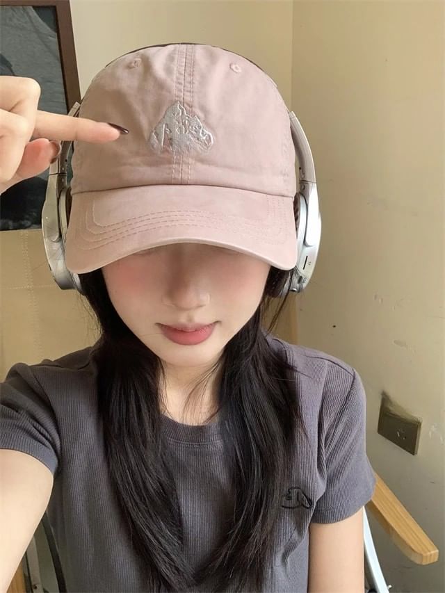 Embroidered Baseball Cap Mountain