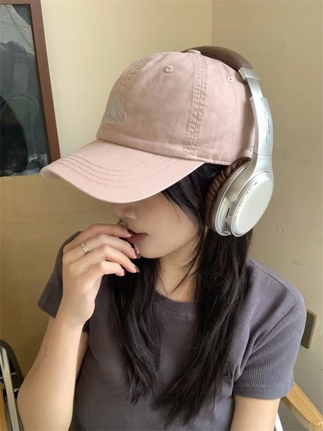 Embroidered Baseball Cap Mountain