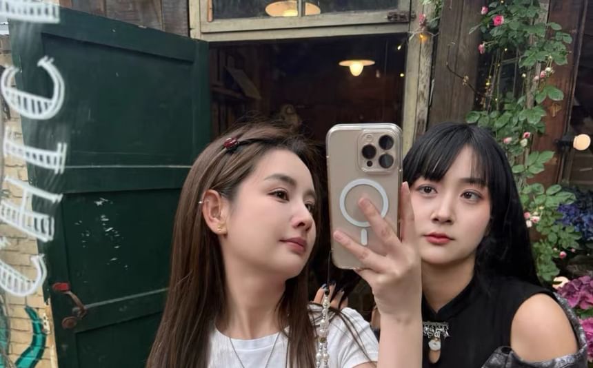 Crop T-Shirt Lettering Short-Sleeve Crewneck