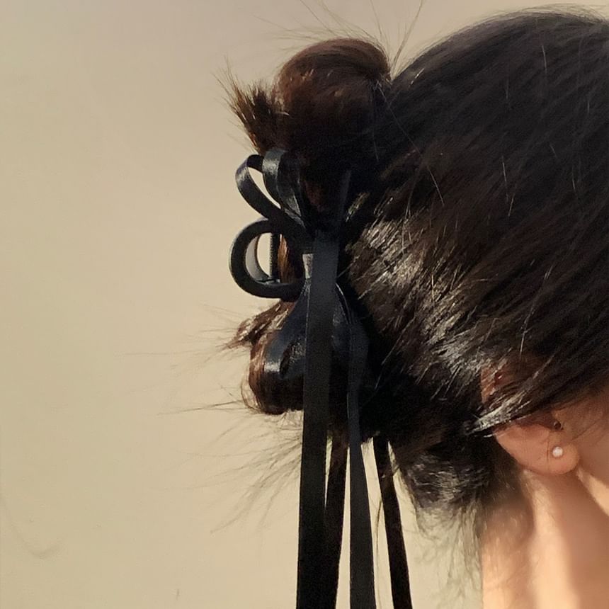 Claw Hair Bow