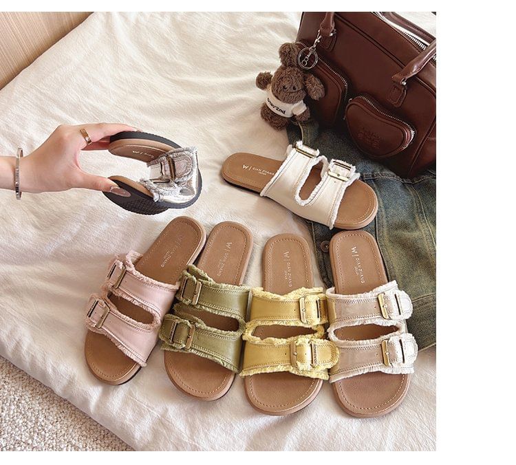 Plain Sandals Buckled Slide