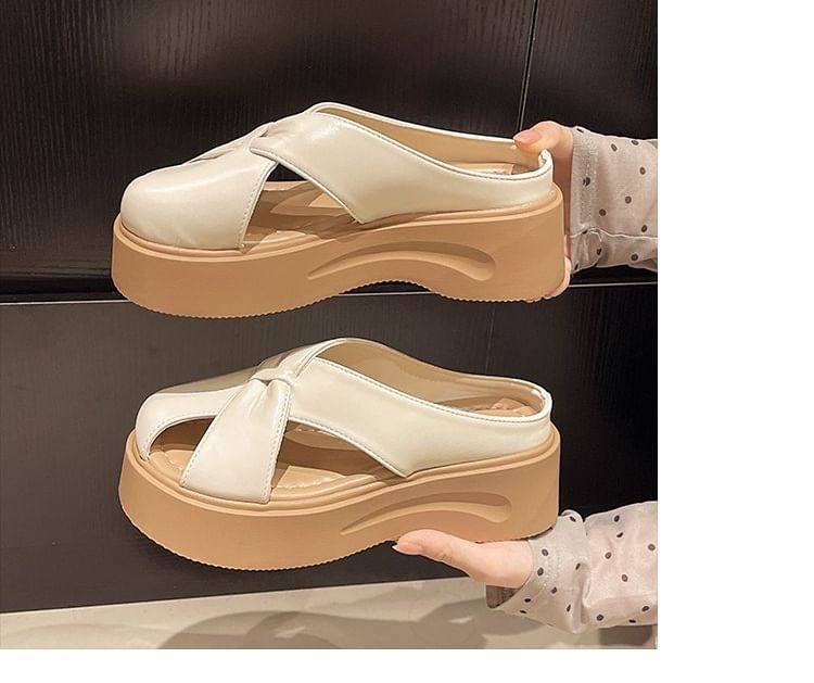 Platform Plain Mules Cross