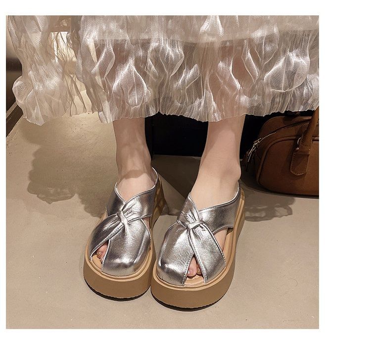 Platform Plain Mules Cross