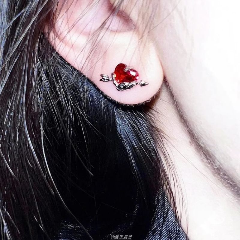 Heart Rhinestone Ear Stud