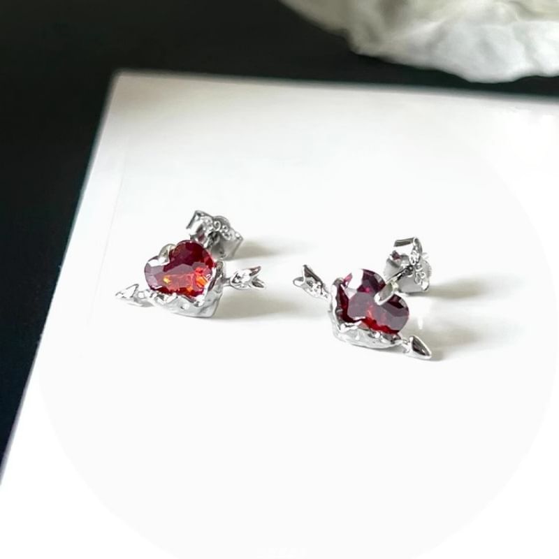 Heart Rhinestone Ear Stud