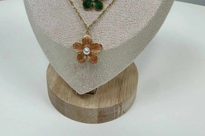 Floral Necklace