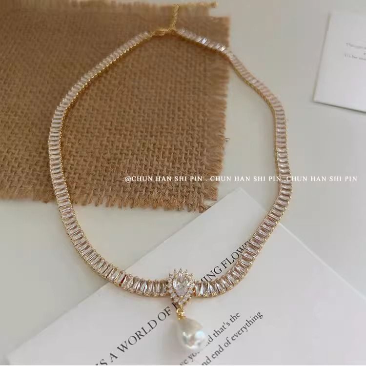 Pearl Faux Necklace