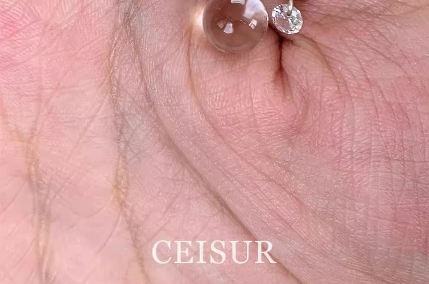 Rod CZ Stud Earring