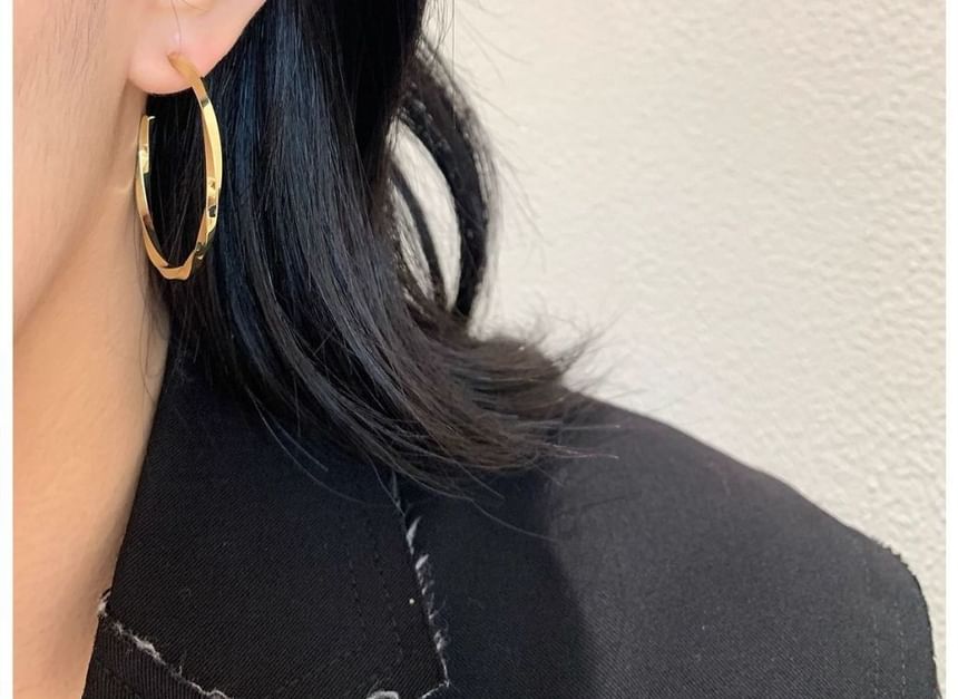 Twisted Earring Hoop