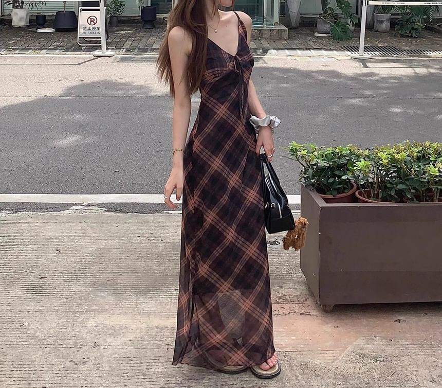 Plaid Dress Sleeveless Print Maxi V-Neck