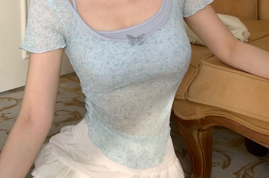 Neck Short-Sleeve Set: Camisole + Top Square