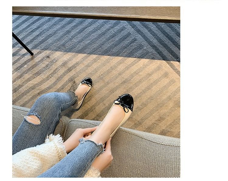Flats Cap Toe Bow