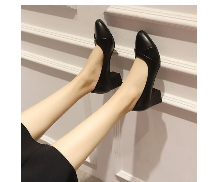 Pointed Pumps Block Toe Heel