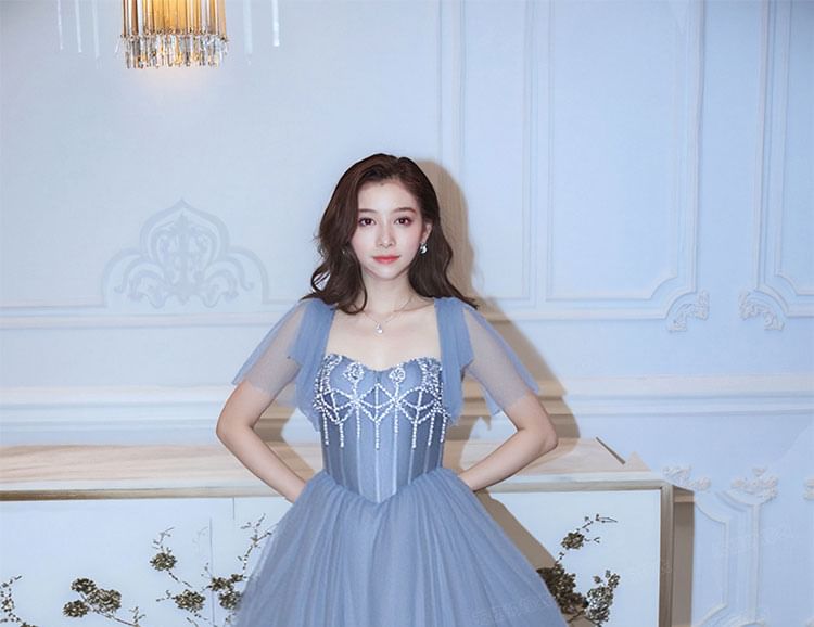 Short-Sleeve Square Neck Plain Rhinestone A-Line Evening Gown