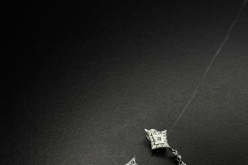 Clip-On Rhinestone Earring Drop Rhombus