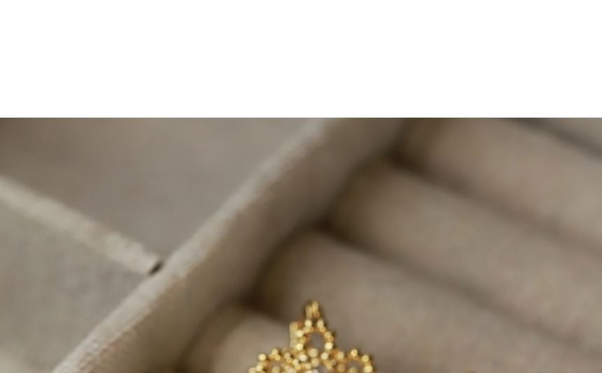 Flower Earring Rhinestone Huggie