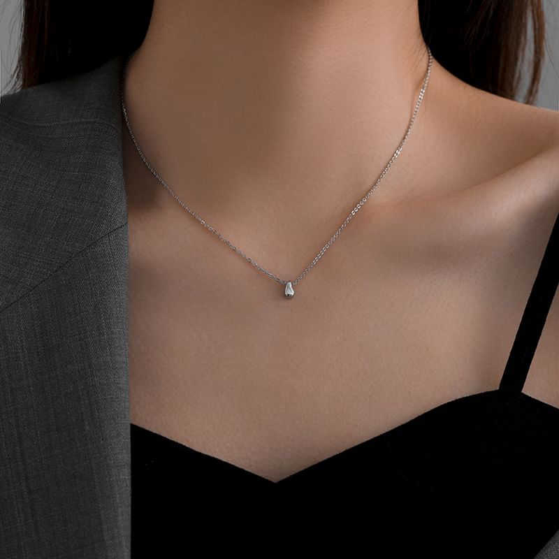 Pendant Necklace Teardrop