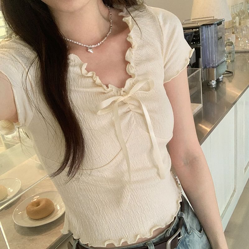 Short-Sleeve V-Neck Lace Top Crop