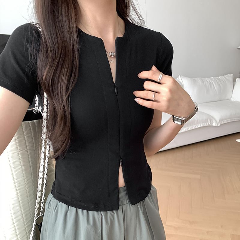 Plain Knit Short-Sleeve Top Zip-Up