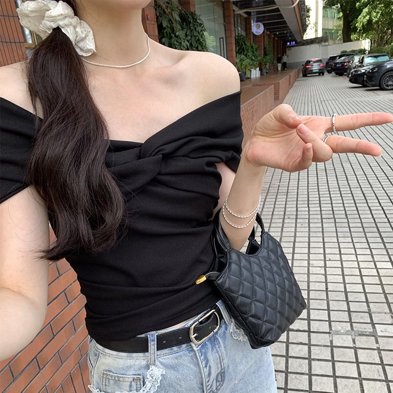 Shoulder Plain Top Twisted Short-Sleeve Off