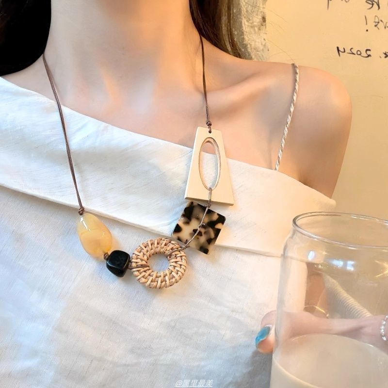 Geometric Cord Acetate Rattan Necklace