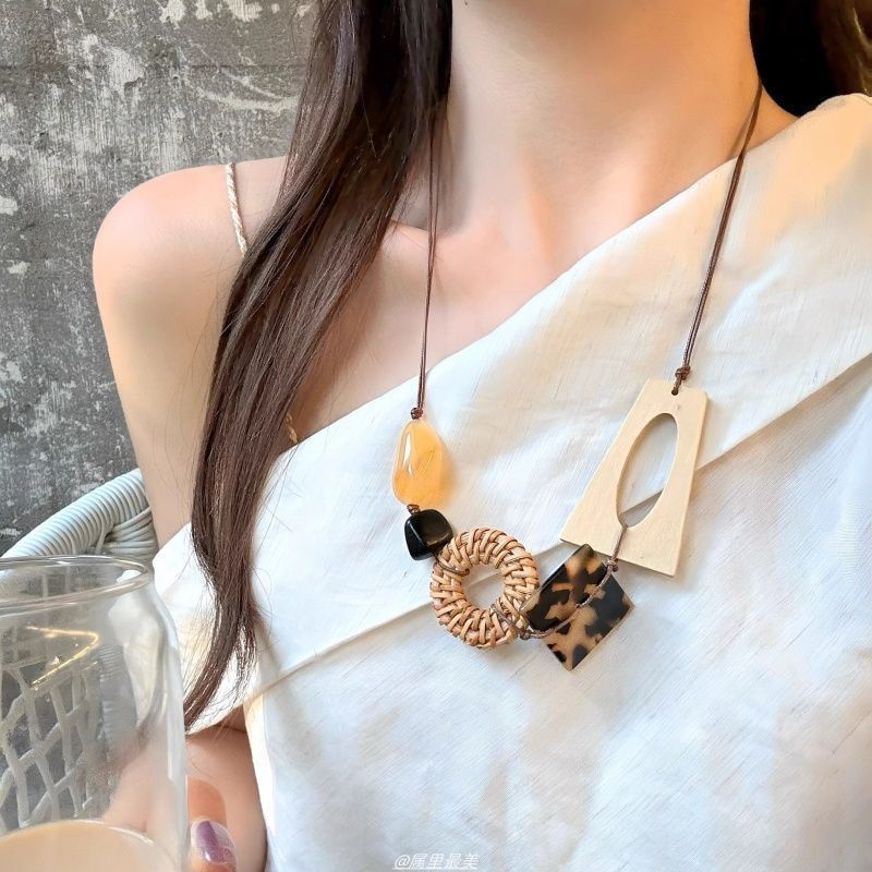 Geometric Cord Acetate Rattan Necklace