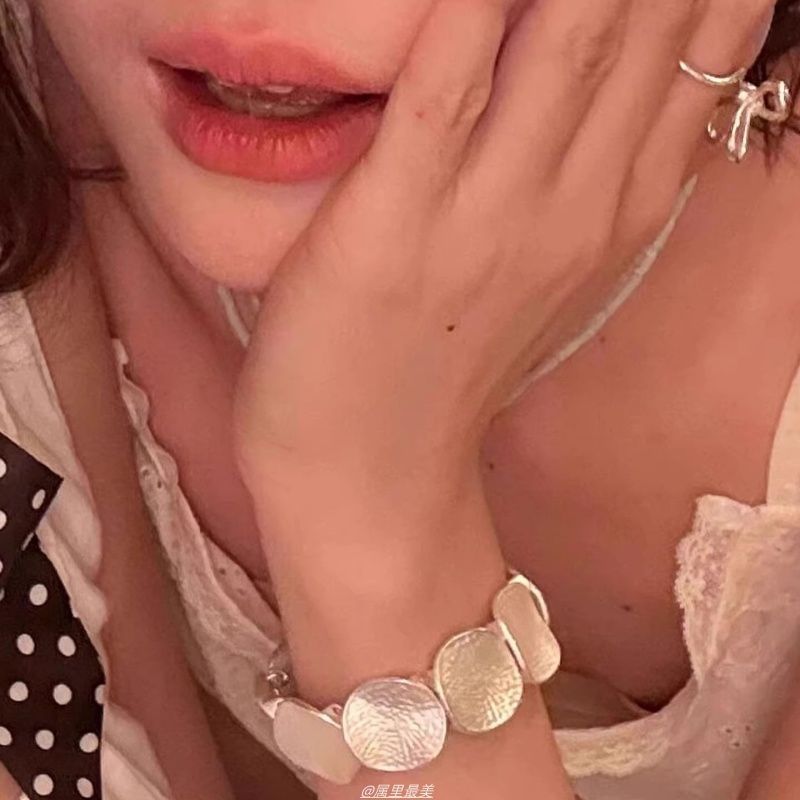 Disc Textured Alloy Bracelet