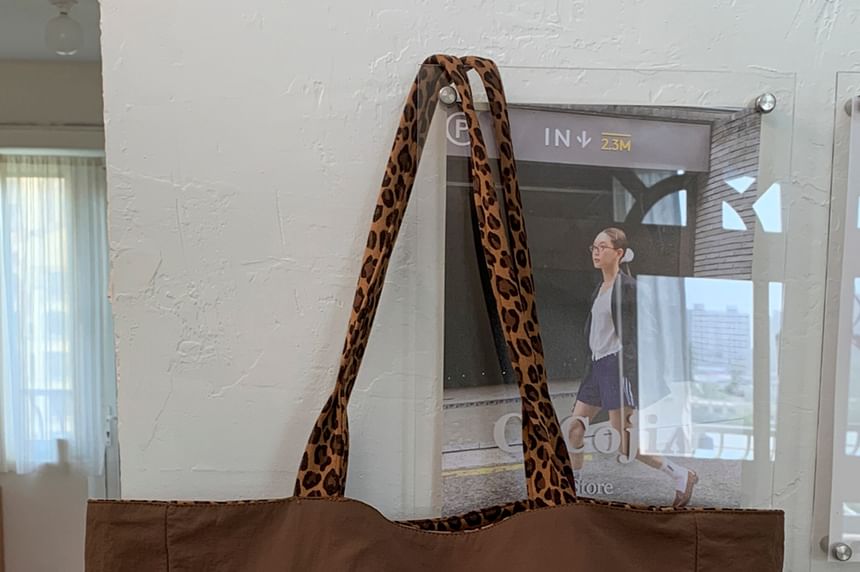 Tote Bag Leopard Panel Print
