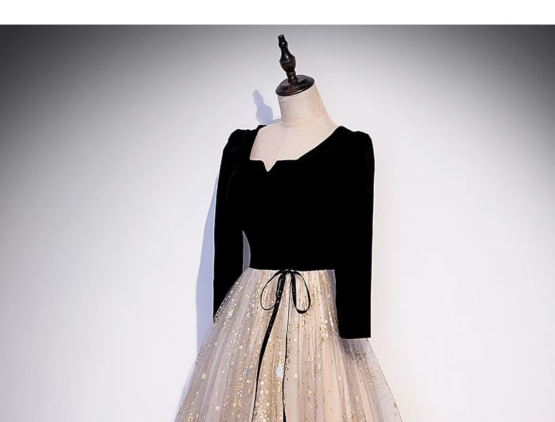 Short-Sleeve Notch Neck Star Print Mesh Panel A-Line Evening Gown / Long-Sleeve Evening Gown