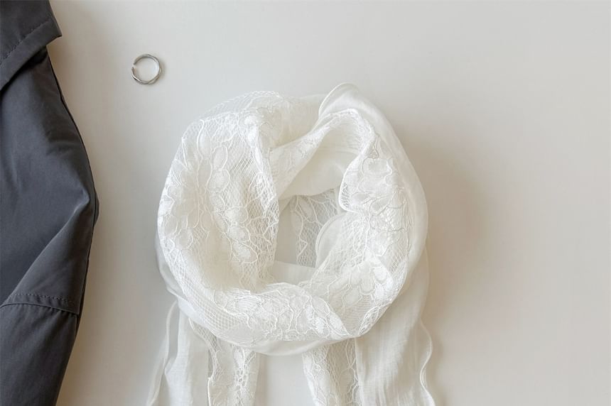 Edge Lace Scarf Lettuce Panel