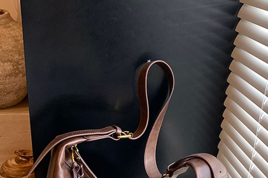 With Plain Charm Leather Bag Crossbody Faux