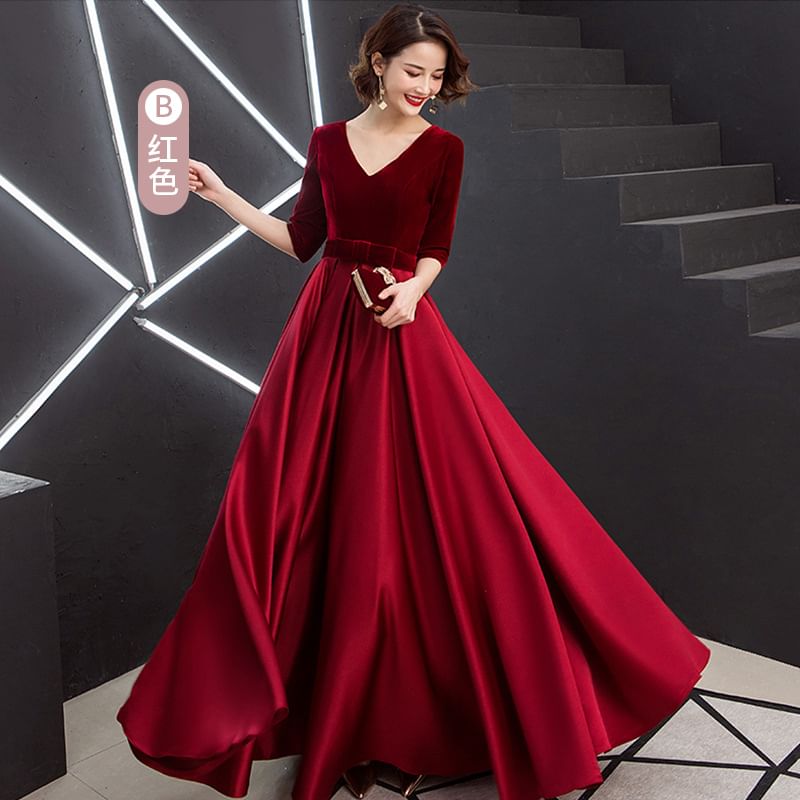 Short-Sleeve V-Neck Plain Velvet A-Line Evening Gown