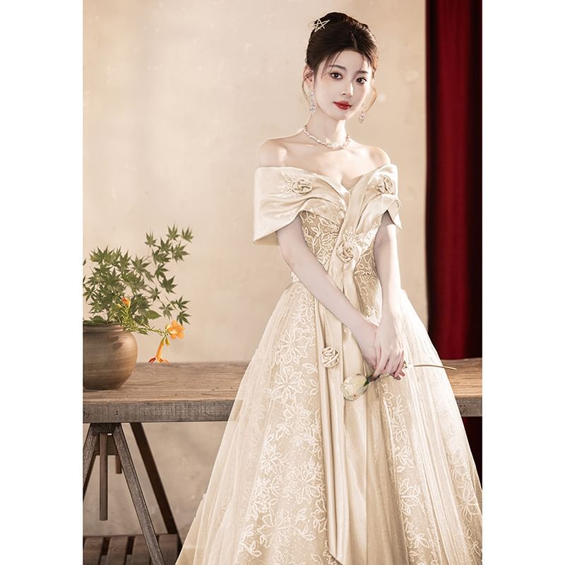 Short Sleeve Off Shoulder Floral Patterned Ruched Panel Lace A-Line Evening Gown