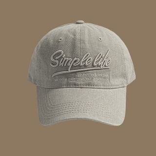 Cap Embroidered Washed Letter