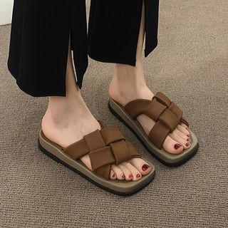 Sandals Platform Toe Faux Woven Leather Square