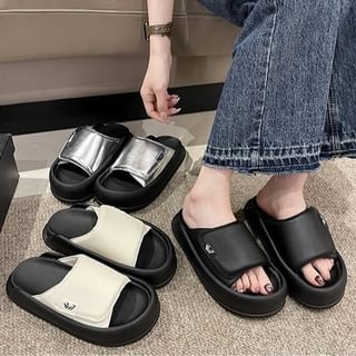 Sandals Platform Slide