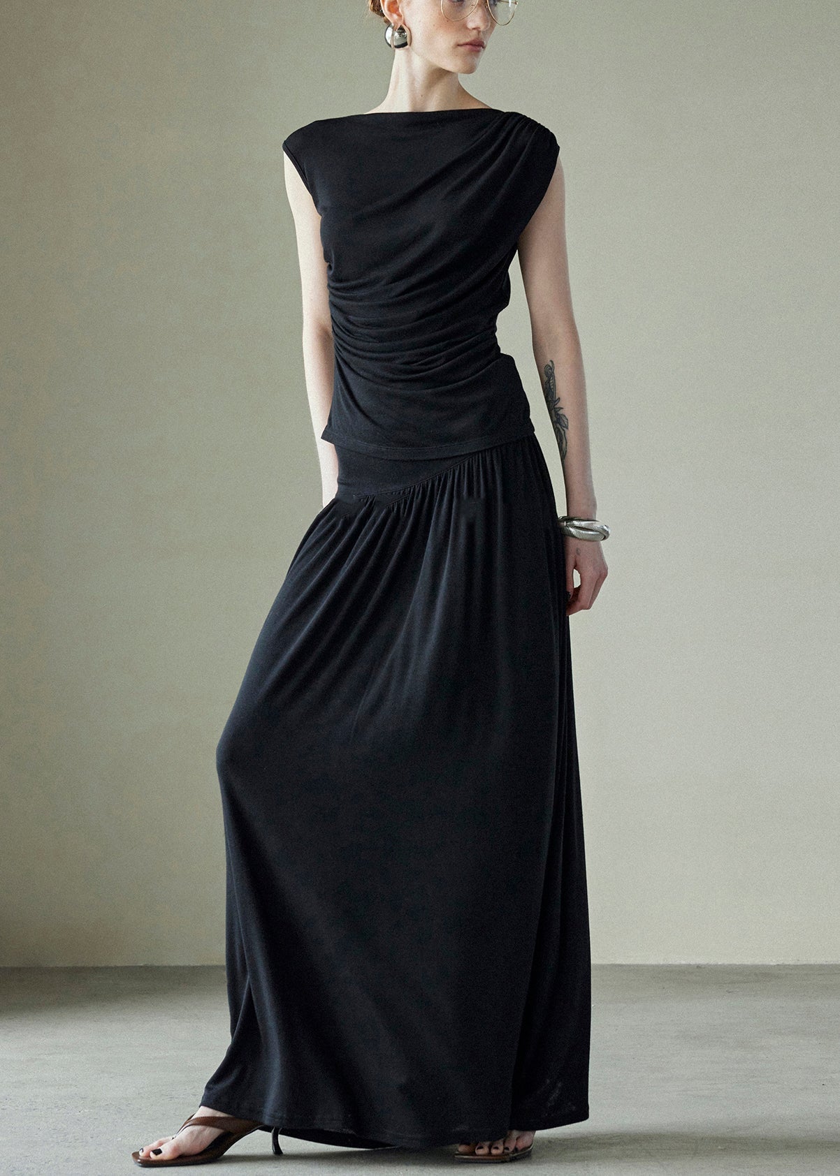 Two Sleeveless Cotton Piece Wrinkled New Set Solid Black Silk