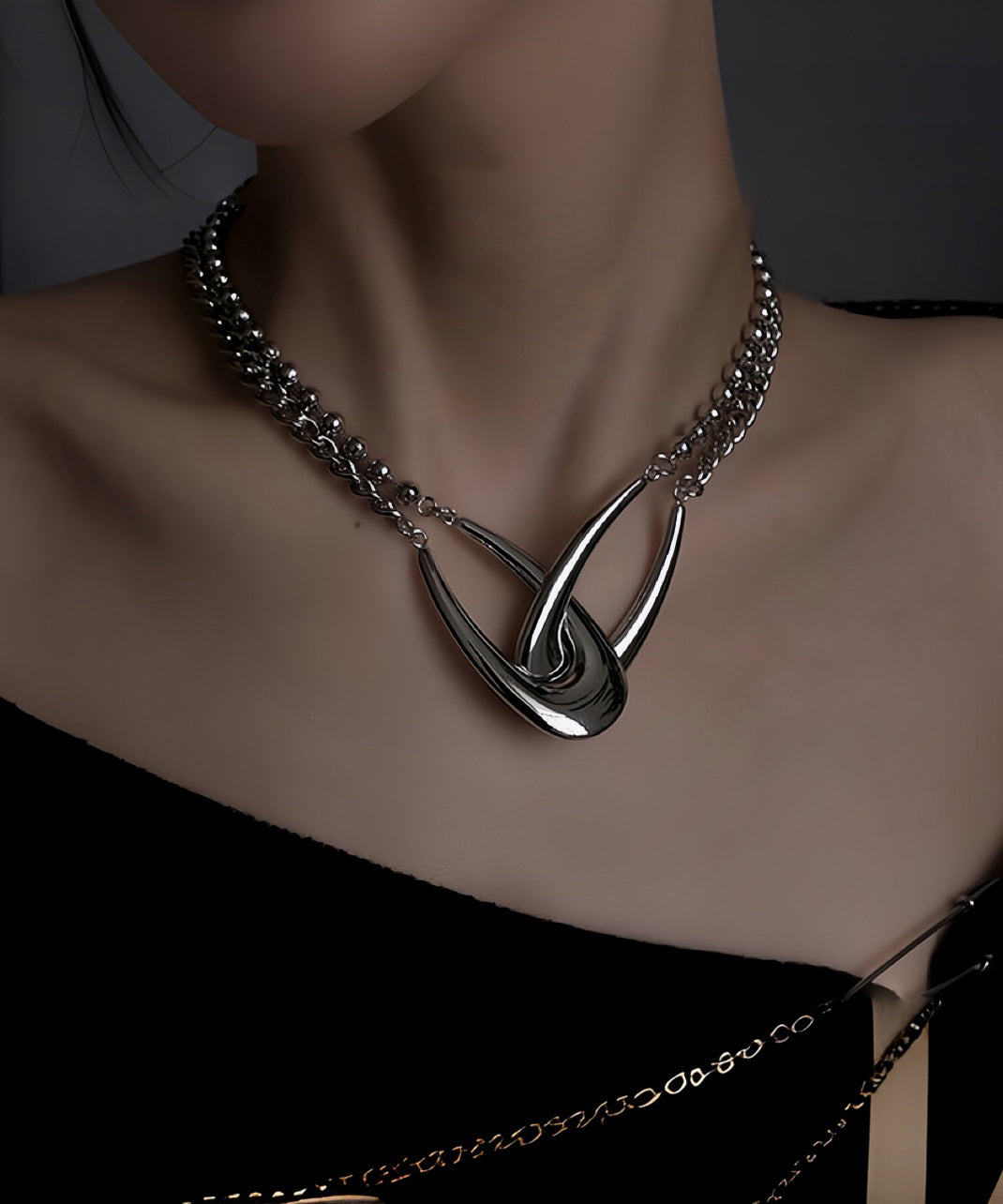 Metal Original Chain Necklace Asymmetrical Design