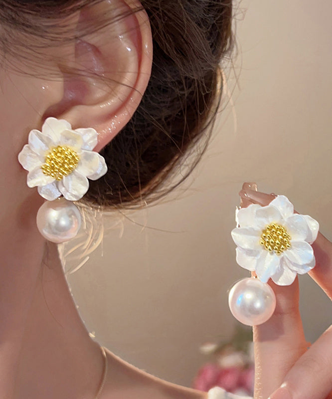 Floral Pearl Original Stud Alloy Design Earrings Acrylic White