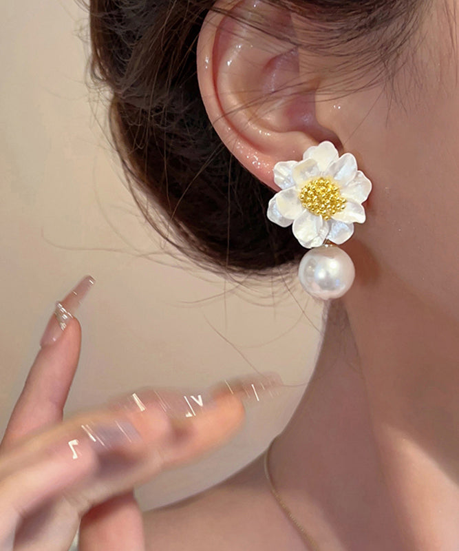Floral Pearl Original Stud Alloy Design Earrings Acrylic White