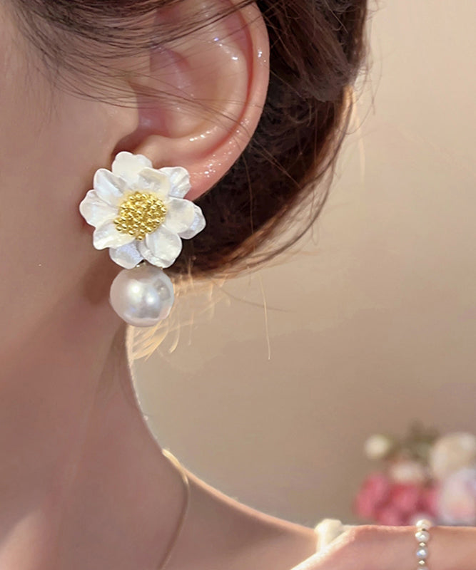 Floral Pearl Original Stud Alloy Design Earrings Acrylic White