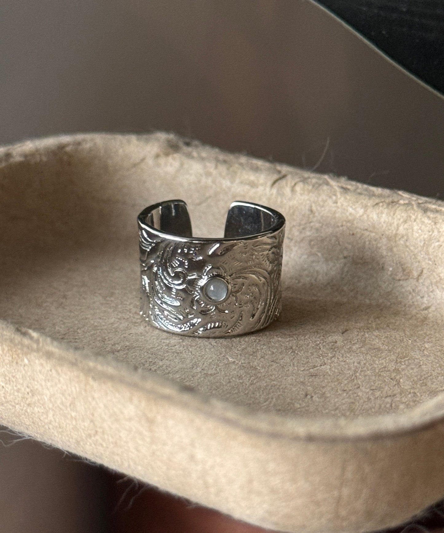 Retro Silver Silk Open Jade Sterling Rings