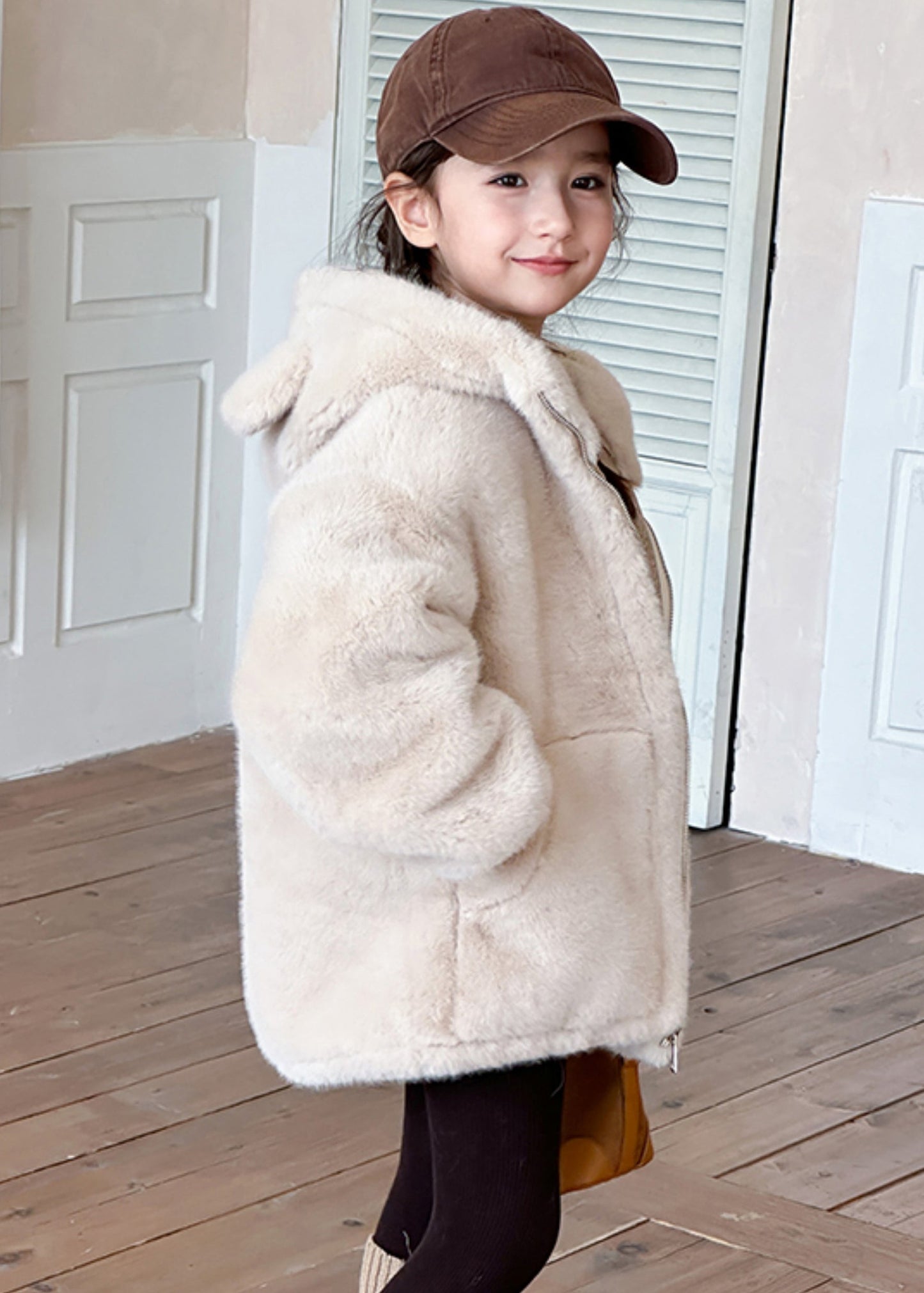 Simple Beige Zippered Pockets Girls Mink Velvet Hoodie Coat Winter TG014