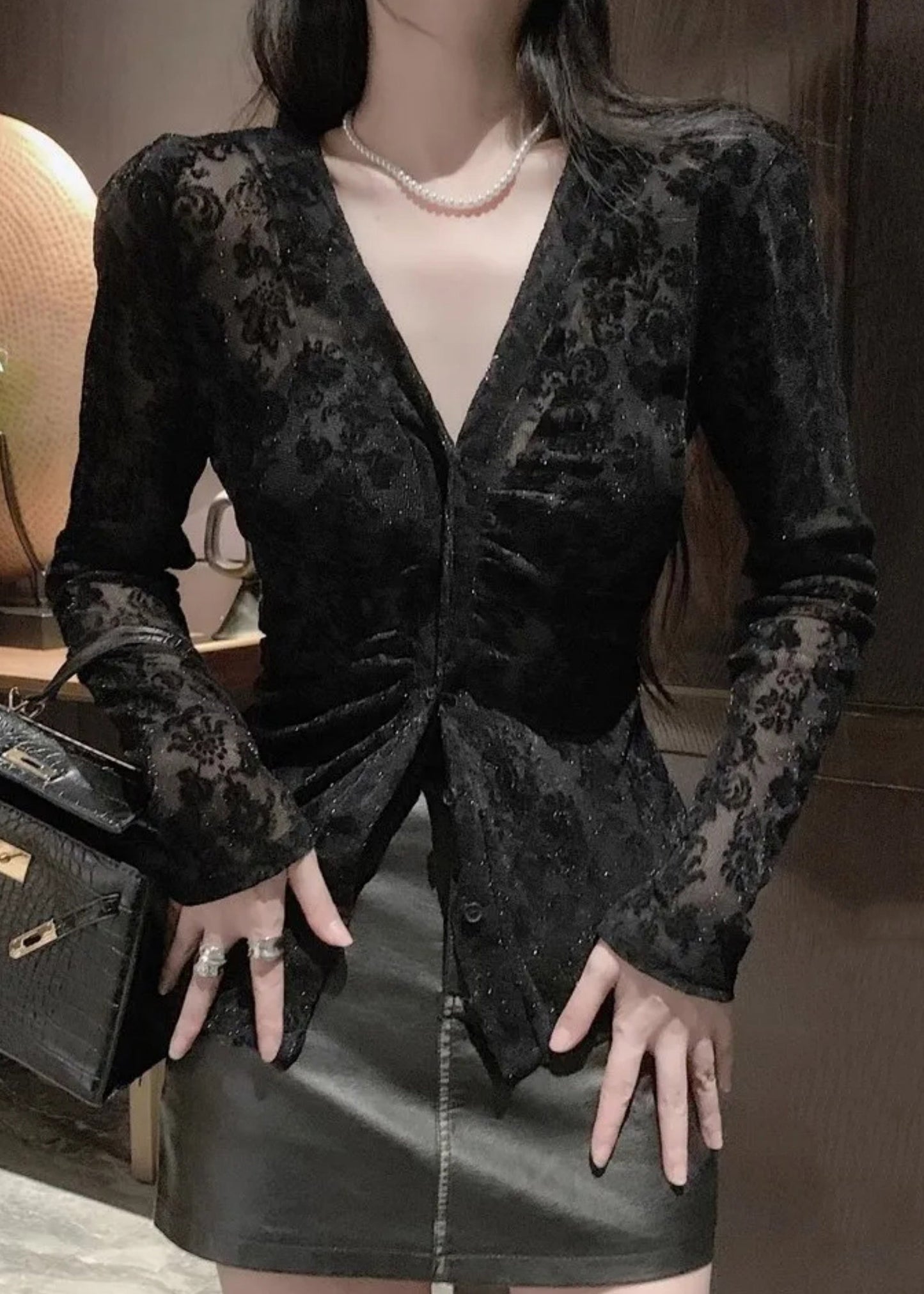 Slim Neck Flocking Top Tulle Button Spring Fit Black V
