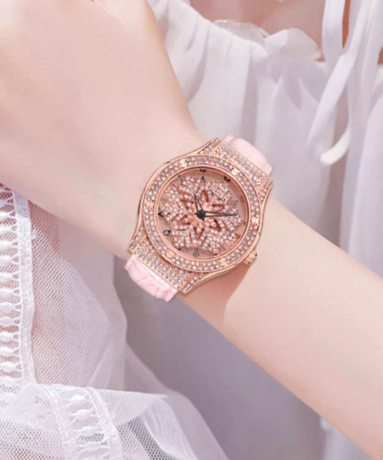 Leather Quartz Movement White Watches Stylish Zircon Waterproof